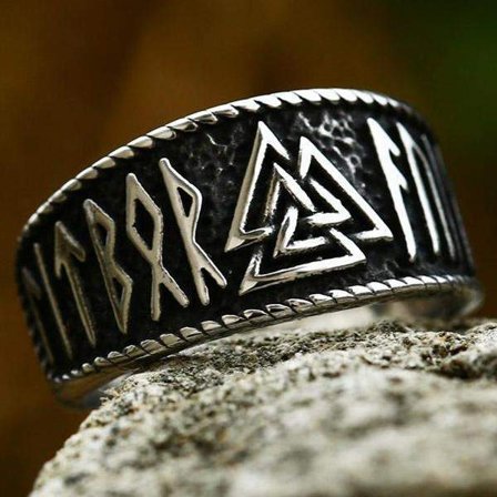 Ring - Nordisk mytologi - Valknut med runor