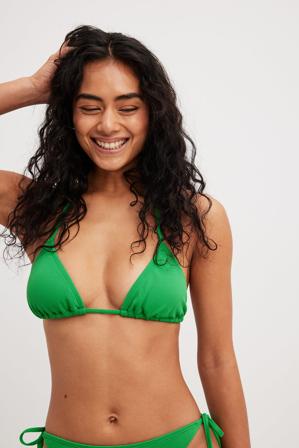 NA-KD Swimwear Triangelbikinitopp med prickar - Bikini - Grön - XX-Small