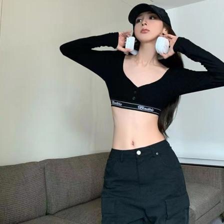 Höstens Hottie Sexig V-ringad Långärmad T-shirt Slim Crop med knappar Black M
