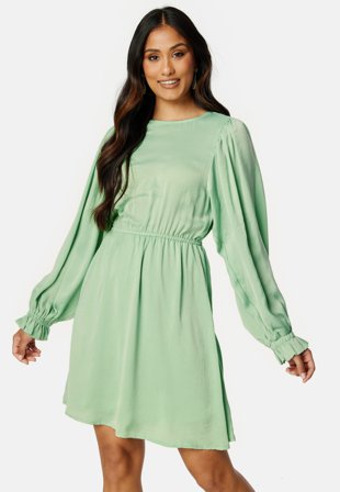 BUBBLEROOM Fiorella Dress Dusty green Klær