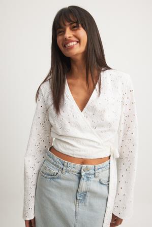 NA-KD Blouse coupe cache-cœur en broderie anglaise - Blouses - Blanc - EU 44