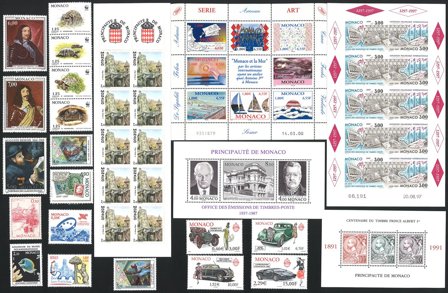 Monaco - 4 miniark, 1 hæfte og 19 frimærker fra 1985-2004 - Postfrisk