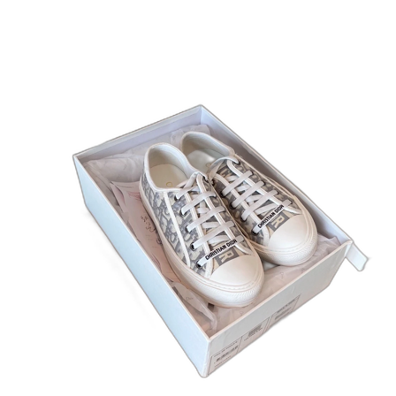 Dior sneakers med monogrammönster