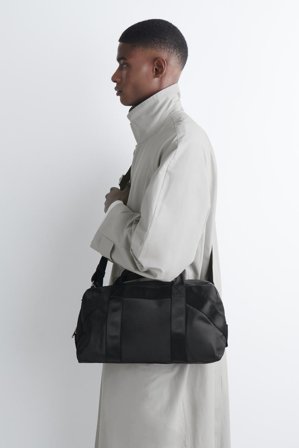 COS Homme Sac De Sport - Nylon Bag in Noir