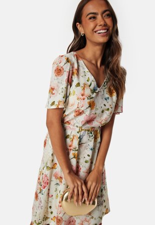 Ida Sjöstedt Maya Dress White Floral Klær