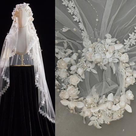 Hvid Juliet Kasket Beaded Veil 3D Blomsterbroderi Vintage Brudeslør Blonde Vintage 1970'erne Brudehovedbeklædning Cream White