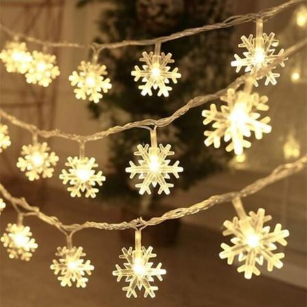 Innendørs julelys, 40 LED batteridrevne vanntette lysslynger til jul, hage, uteplass, soverom, innendørs utendørs dekor (snøfnugg) varm hvit