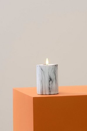 Jotex - Marble Stumpenkerze Led 12,5 Cm Grau - FLAMME - Kaufe LED-Kerzen bei Jotex