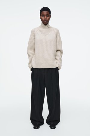 COS Women's Classic Leather Mules in Black