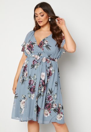 Goddiva Curve Floral Flutter Sleeve Midi Curve Dress Air Force Blue Klær