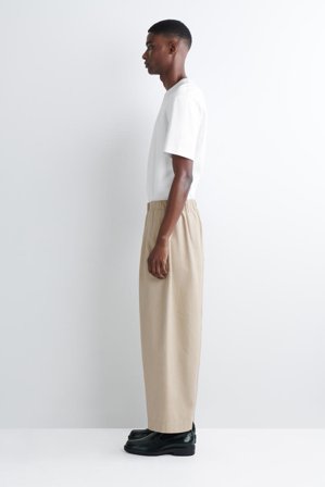 COS Homme Pantalon Barrel Court En Coton in Beige