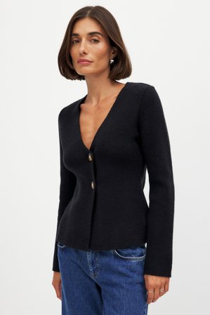 NA-KD Stickad överlappande figursydd kofta - Koftor & Cardigans - Svart - XL