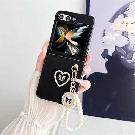 Fodral för Z Flip 6, Söt Hjärtformad Smalt PC Stötskyddande Skal för Samsung Galaxy Z Flip 6 med Pärlband för Kvinnor