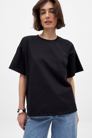 NA-KD Basic Oversize-T-Shirt aus schwerer Bio-Baumwolle mit Rundhalsausschnitt - T-Shirts - Schwarz - S