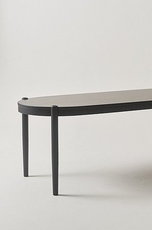 Jotex - Ovalt Matbord 90x240 Cm Alm Svart NATTAVAARA - Köp Matbord hos Jotex