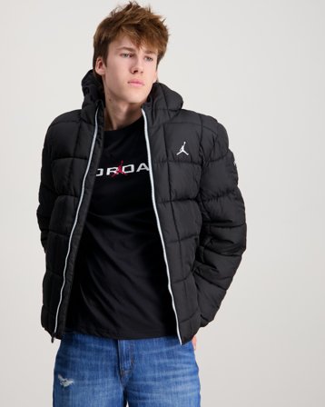 Nike Jordan JDN ESSENTIAL MDWT PUFFER Sort Jakker Dreng - Kids Brand Store