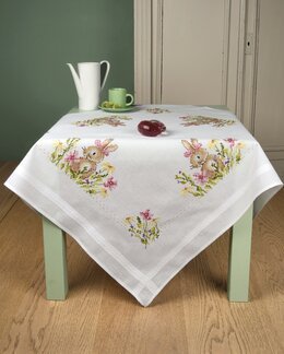 Stickpackung Tischdecke Osterhase und Blumen - Vervaco