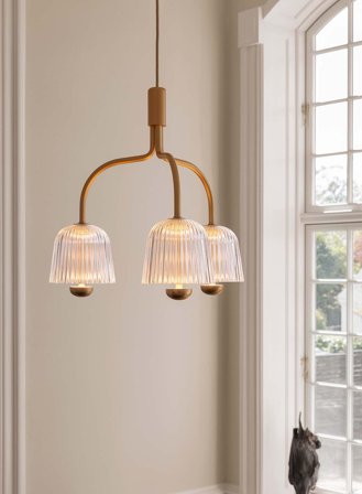 Asteea 3 lysekrone Ø48 - satin brass/rillet glass